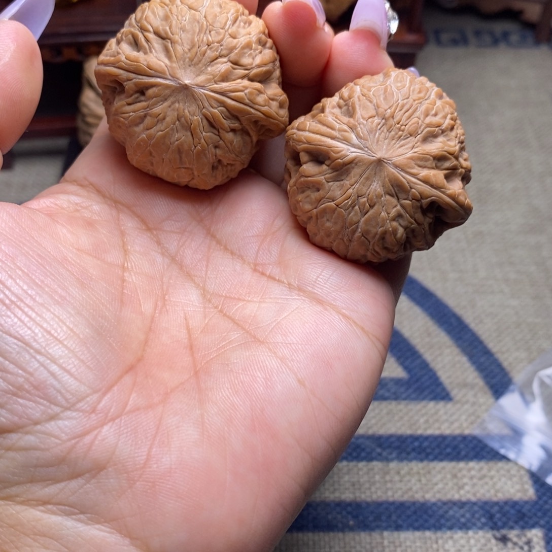 吊坠桃核铁锤妹妹全品42