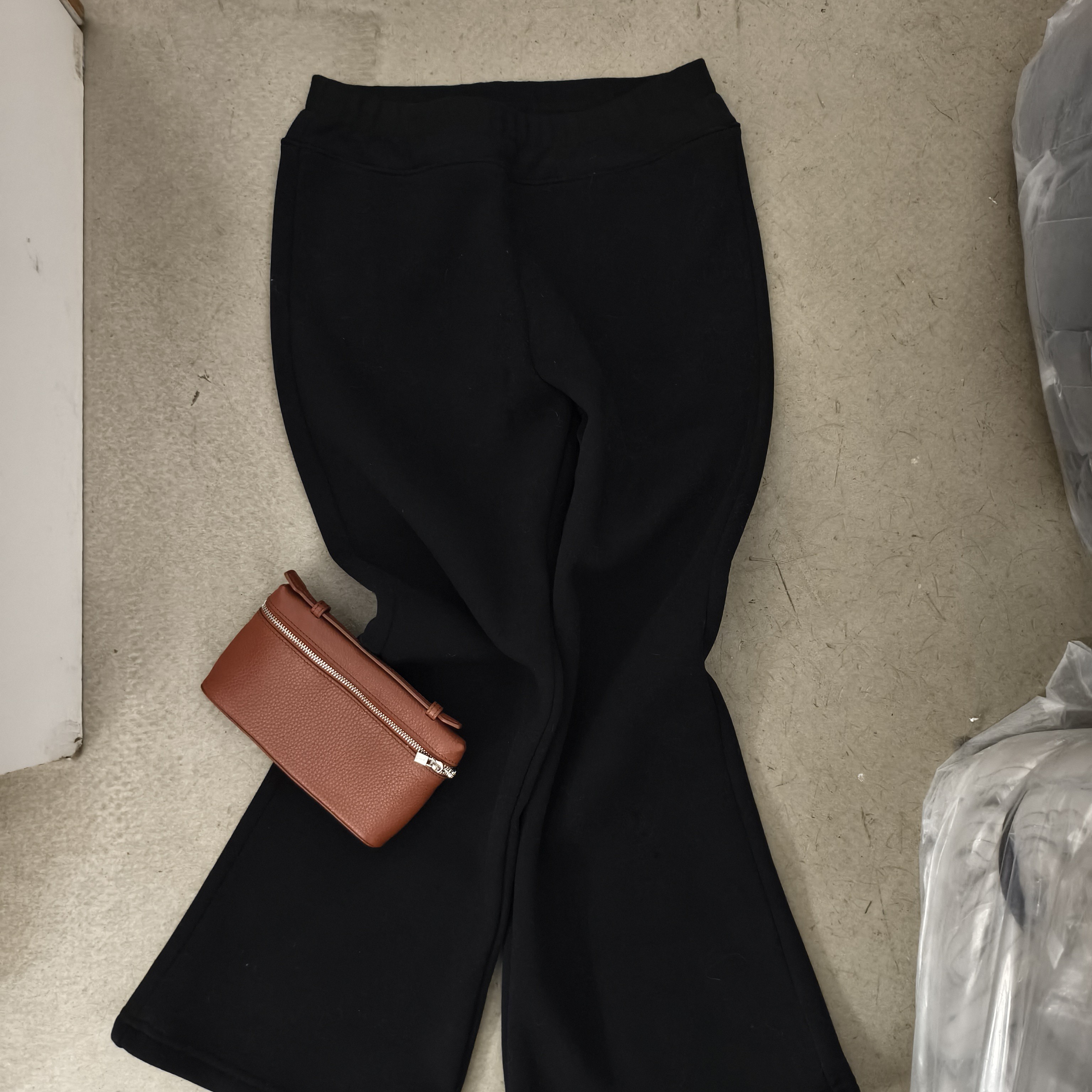 炫色冬季双色时尚洋气微喇加厚修身裤