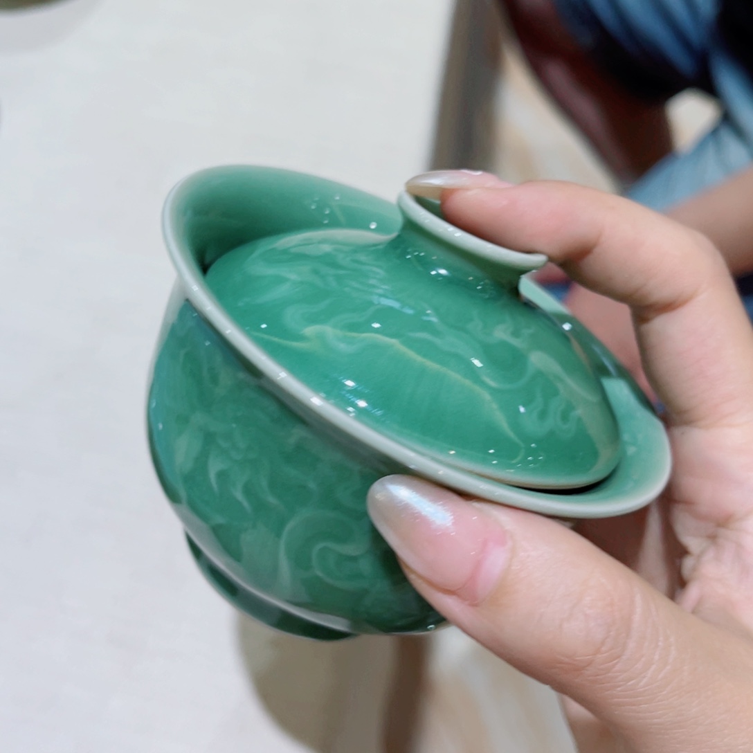 青瓷哈哈哈哈哈哈哈哈