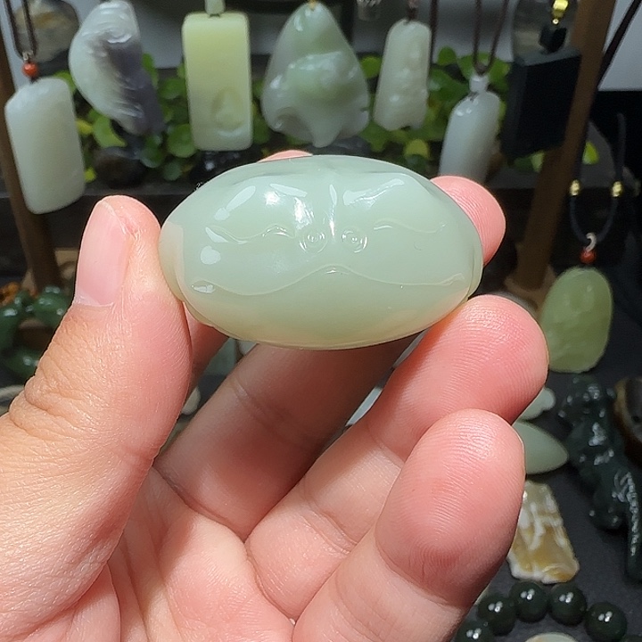 星***眸和田玉未镶嵌把件