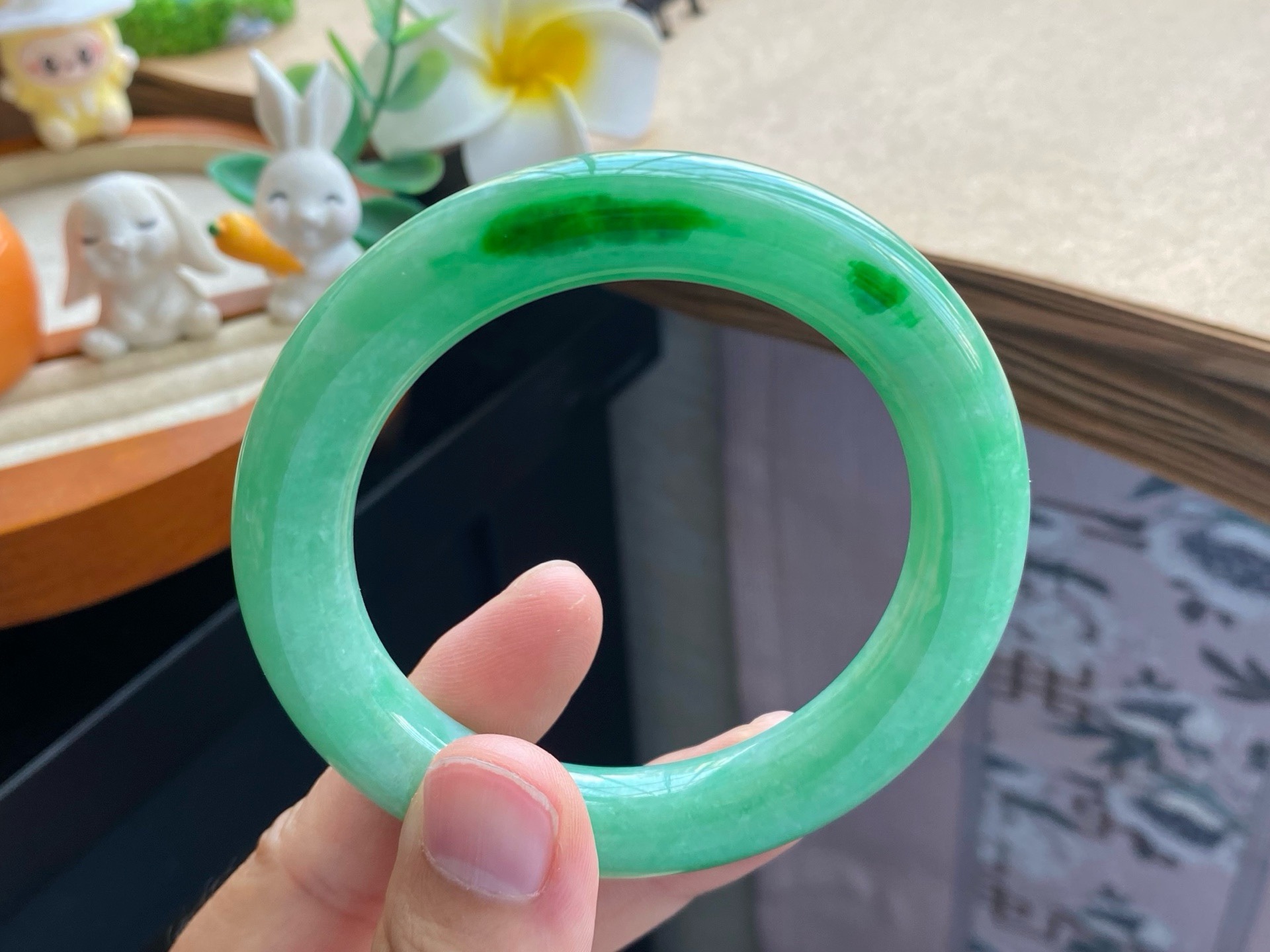 1004期满色飘辣绿圆条8892号53.6-11.1-10.6 满绿加辣绿的组合！