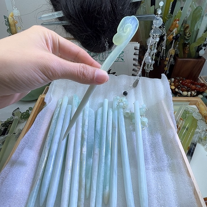 蛇纹石玉发饰未镶嵌