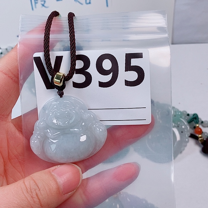 翡翠颈饰未镶嵌天然