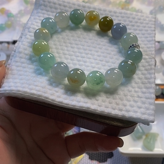 定制翡翠未镶嵌翡翠.