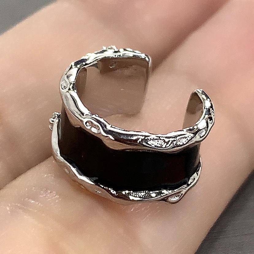 925银珐琅耳饰 个性肌理感黑珐琅耳骨夹单只