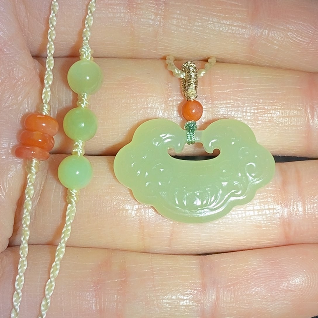 和田玉颈饰未镶嵌