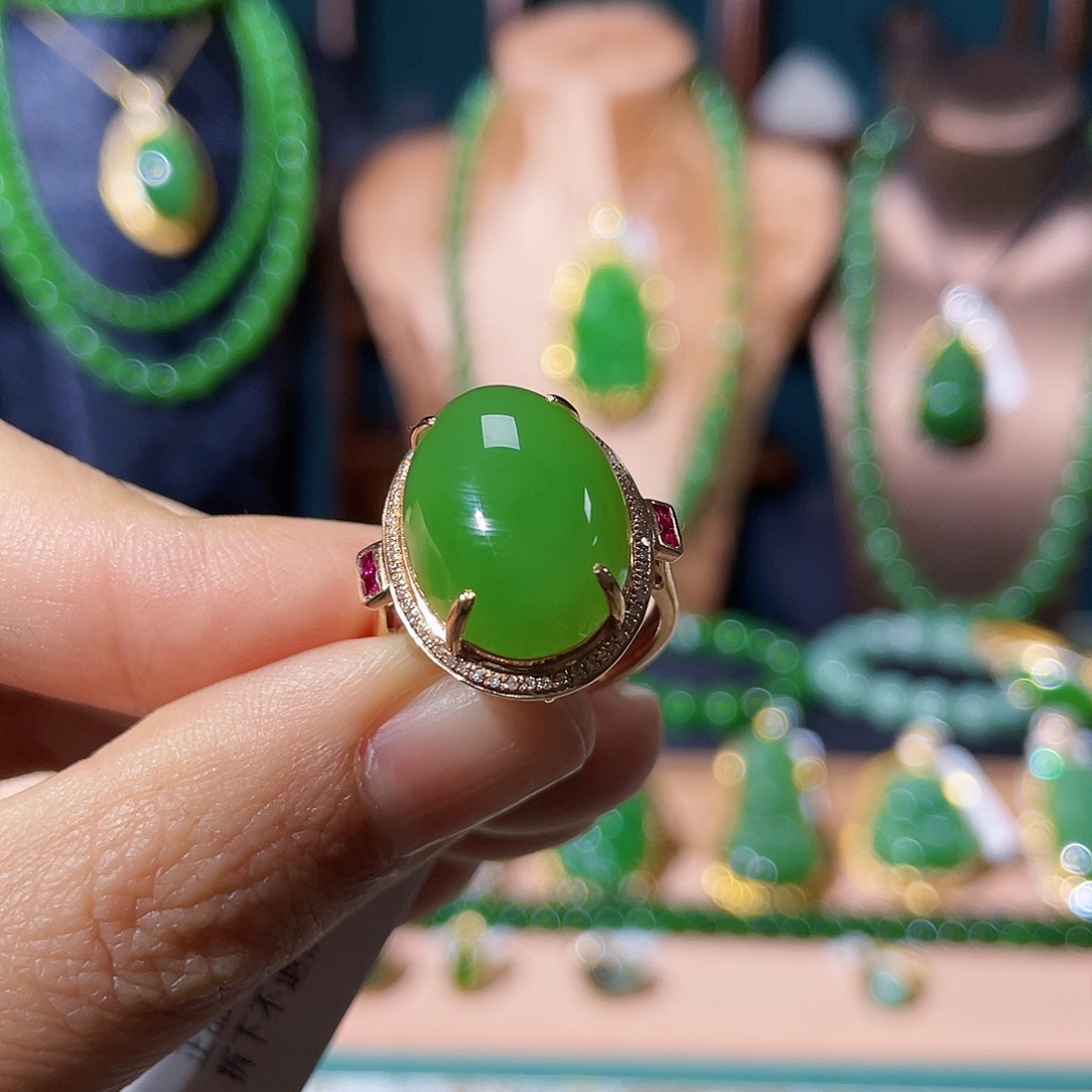 和田玉（碧玉）18K金镶嵌手链