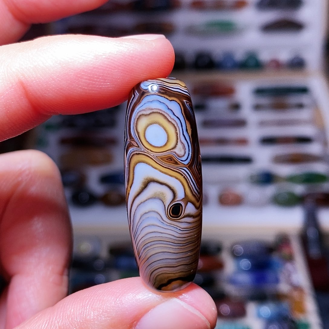 玛瑙吊坠未镶嵌…