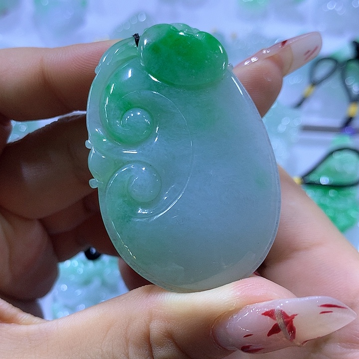 翡翠未镶嵌颈饰天然翡翠A货吊坠