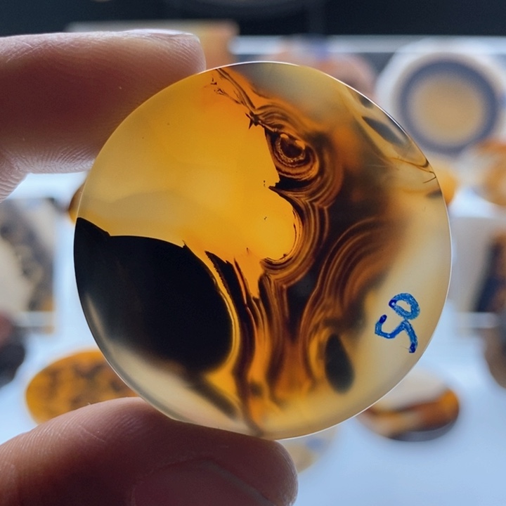 玛瑙/玉髓颈饰未镶嵌