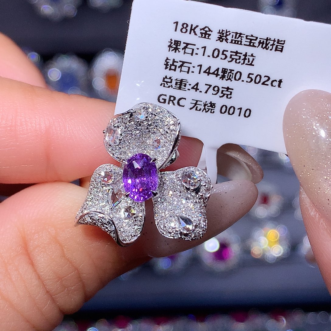 戒指彩色蓝宝石18K金镶嵌