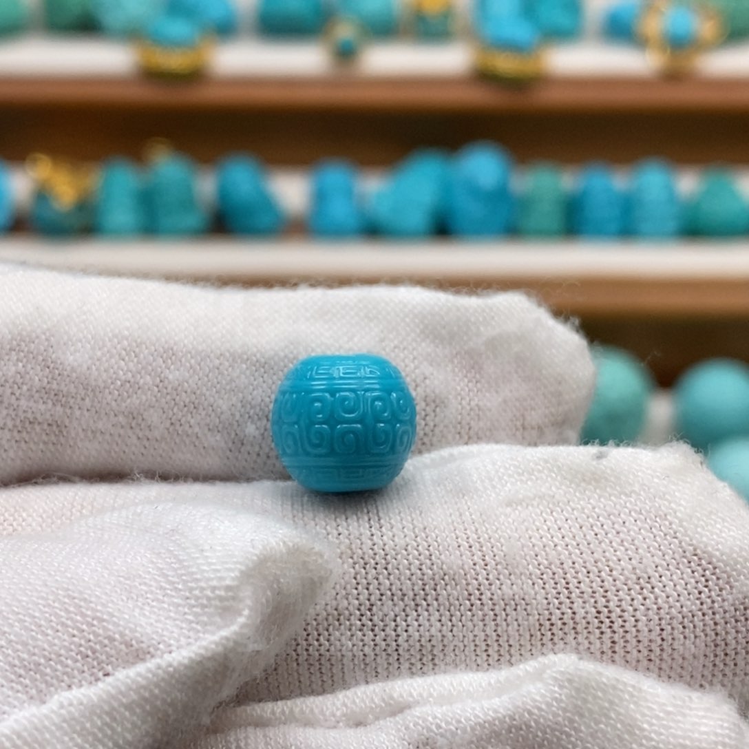 绿松石颈饰未镶嵌