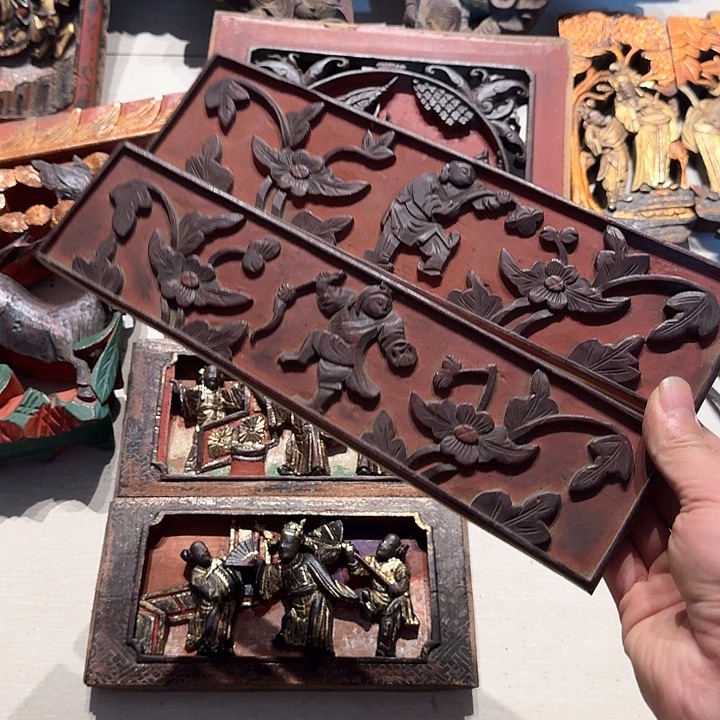 武***哥香榧木老木雕的艺术风格