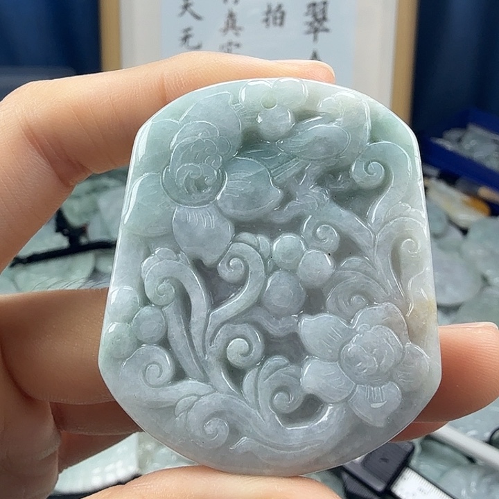 翡翠未镶嵌颈饰翡翠