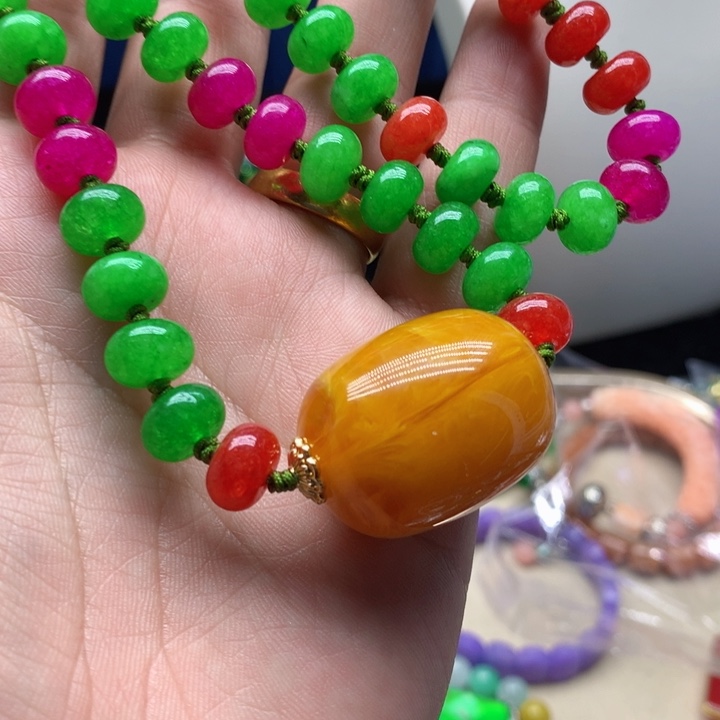 琥珀颈饰未镶嵌吊坠规格