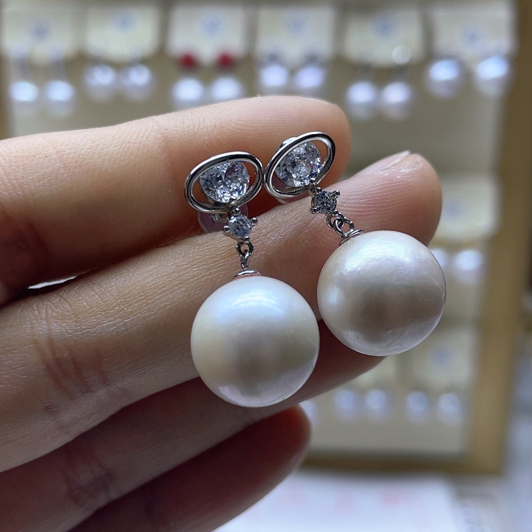 银S925镶嵌淡水珍珠耳饰
