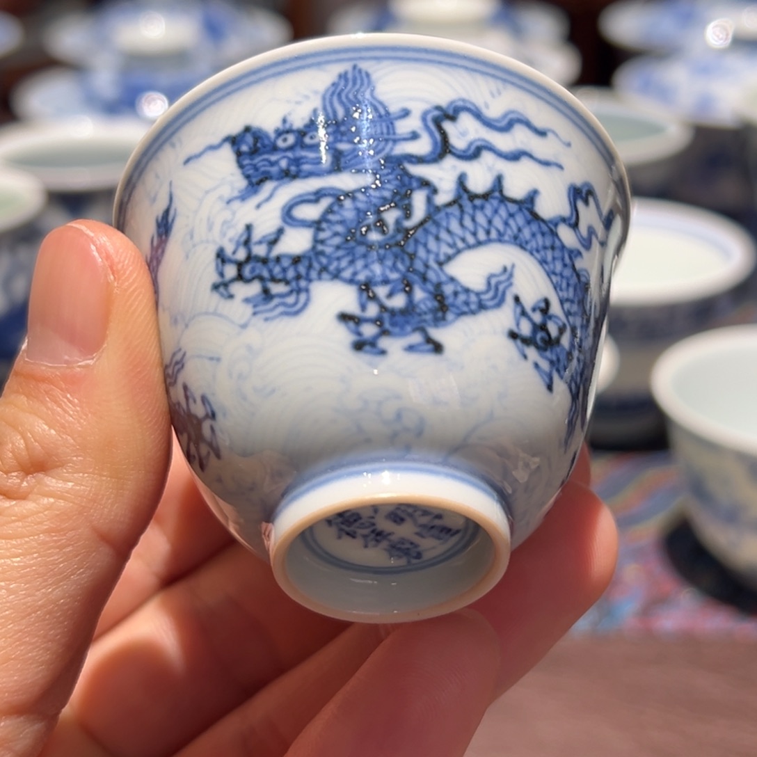 杯青花淡海水龙铃铛杯口径约6厘米