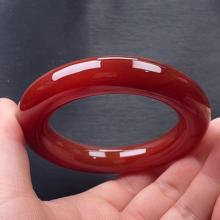 玛瑙/玉髓未镶嵌手镯58.8