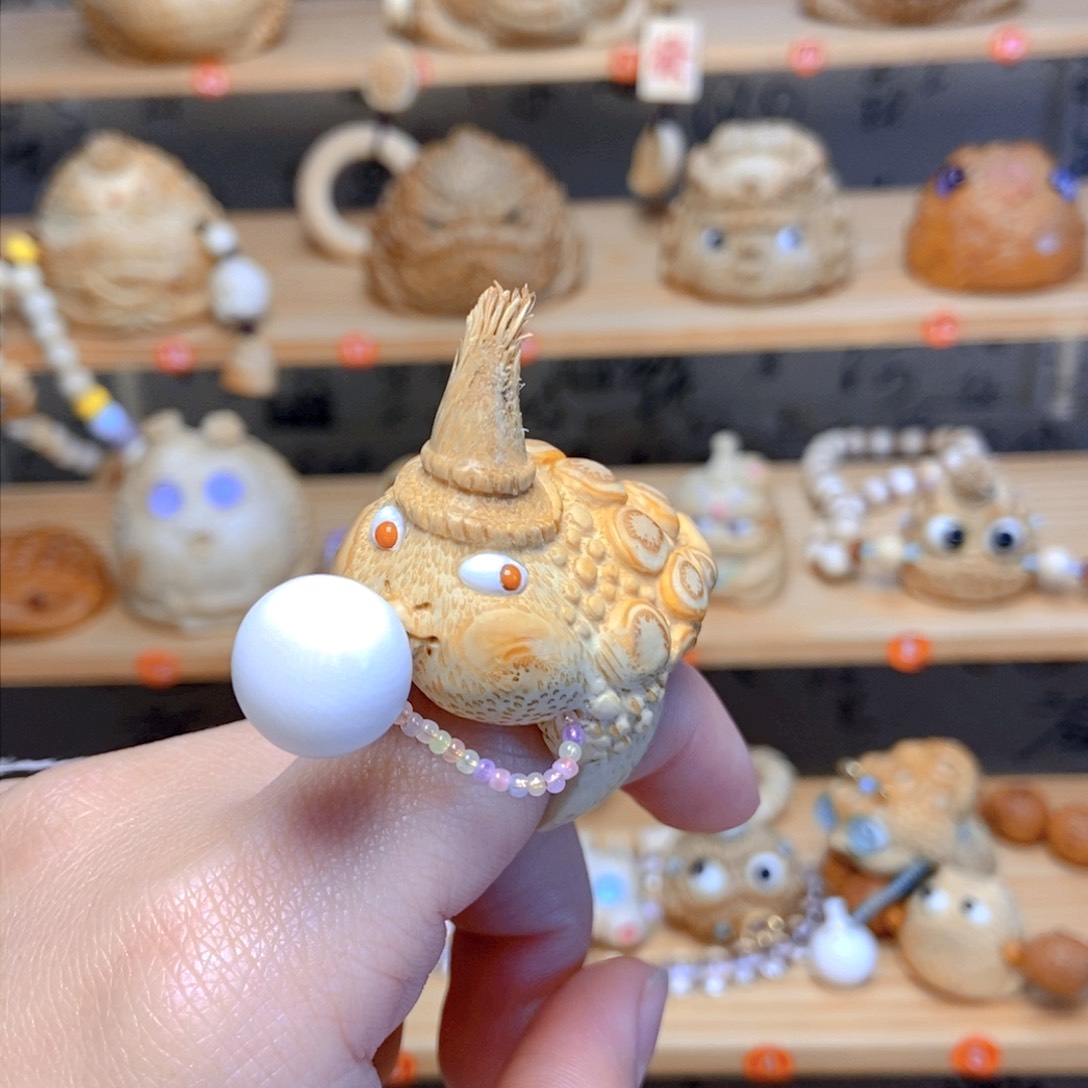 竹根雕可爱戒指泡泡呱呱