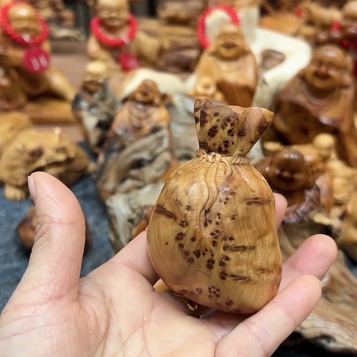 柏木太行崖柏手把摆件