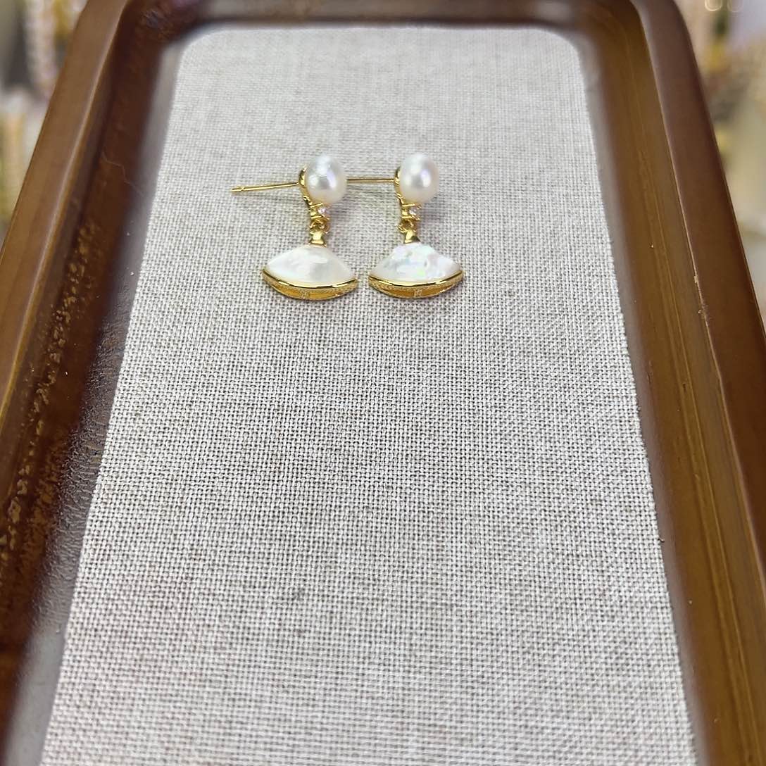 手绳淡水珍珠钛钢