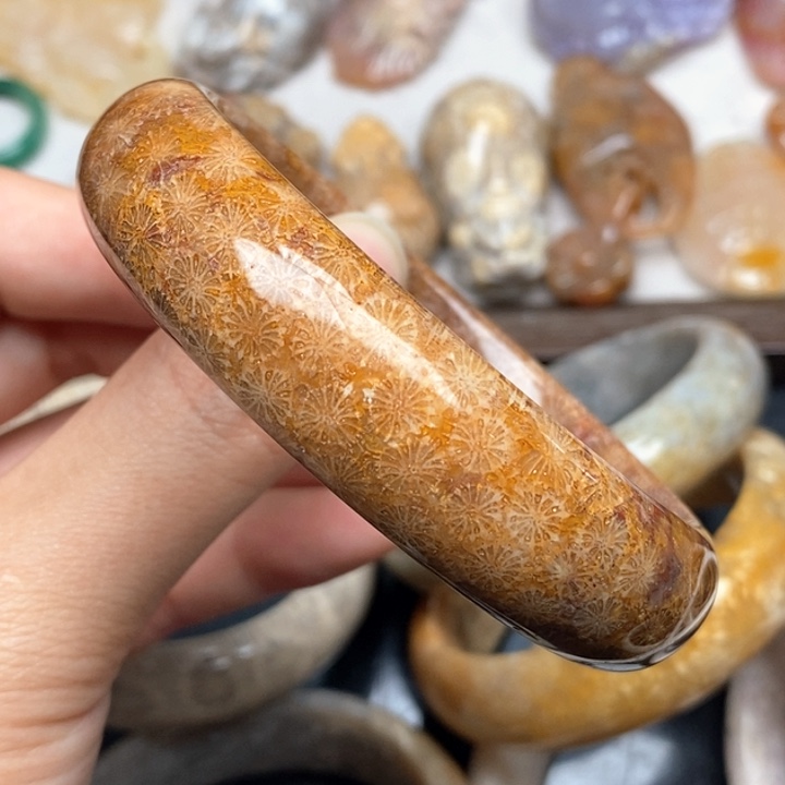 硅化珊瑚（珊瑚玉）手镯未镶嵌60.7
