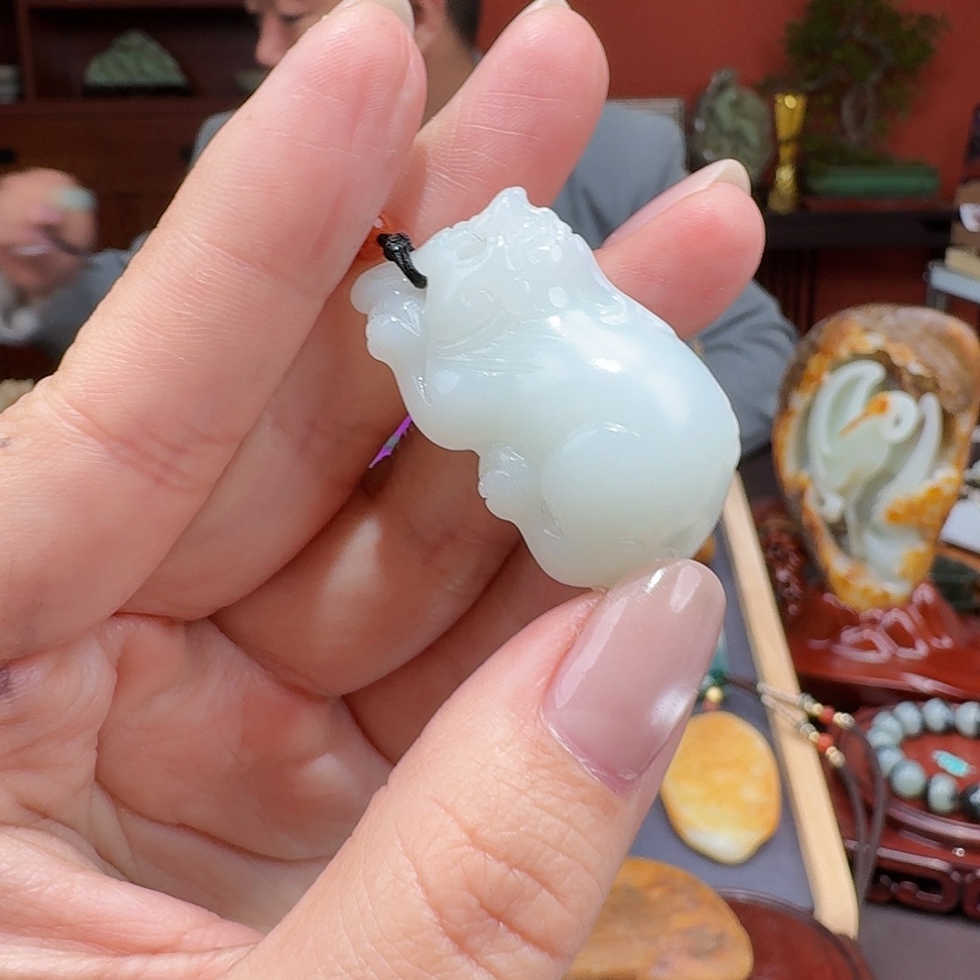 和田玉未镶嵌挂件