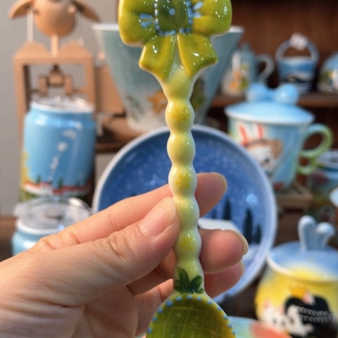 炉景德镇釉下手绘陶瓷 