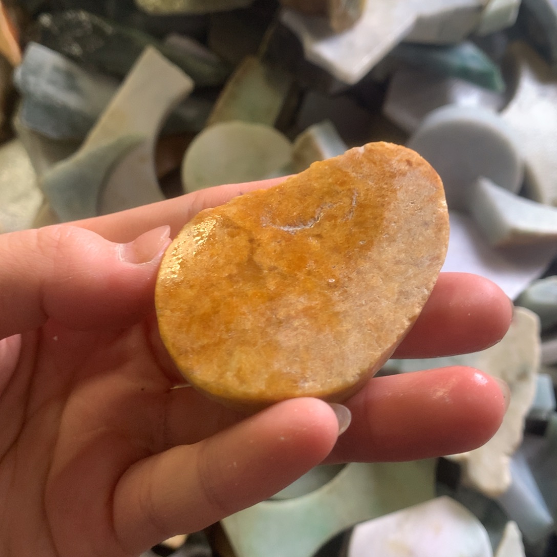 翡翠颈饰未镶嵌缅甸翡翠