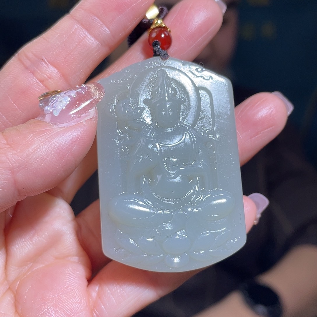 和田玉颈饰未镶嵌