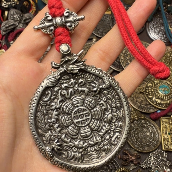 藏传文玩九宫如图