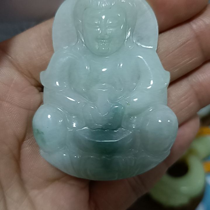 翡翠颈饰未镶嵌吊坠