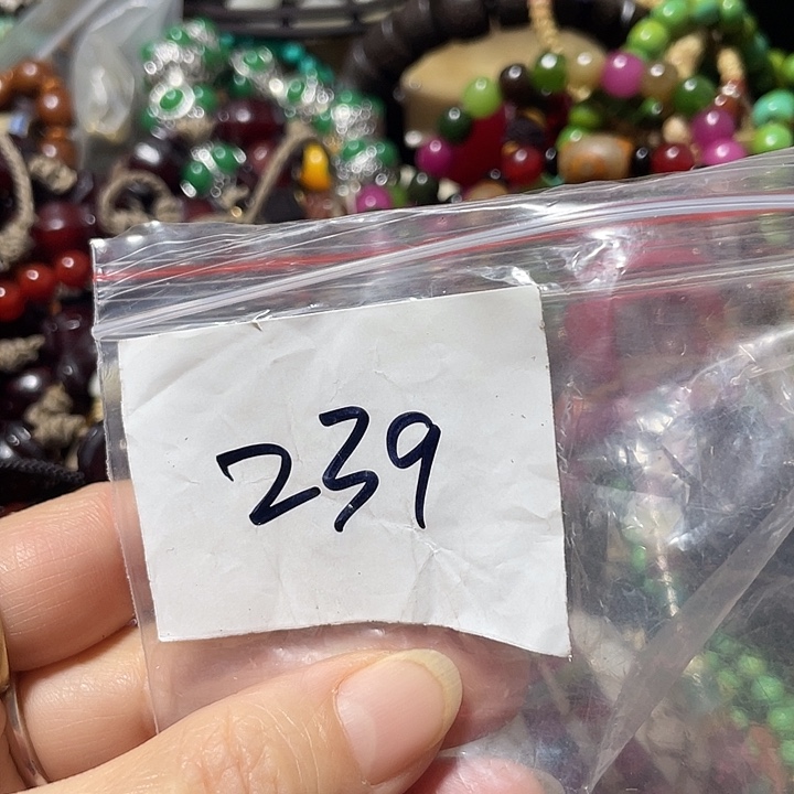 路***间琉璃/树脂/塑料类