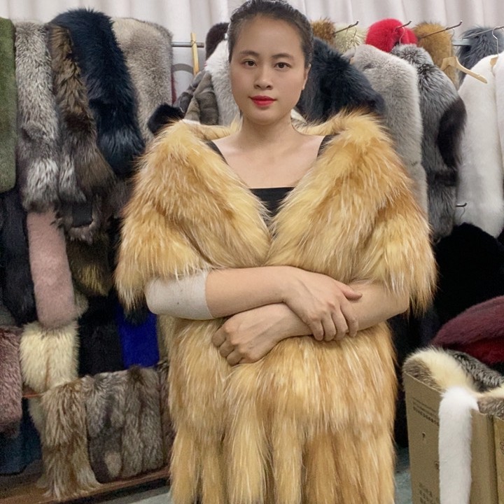 2025新款编织款真毛狐狸毛围巾款披肩(以直播间现货为准)