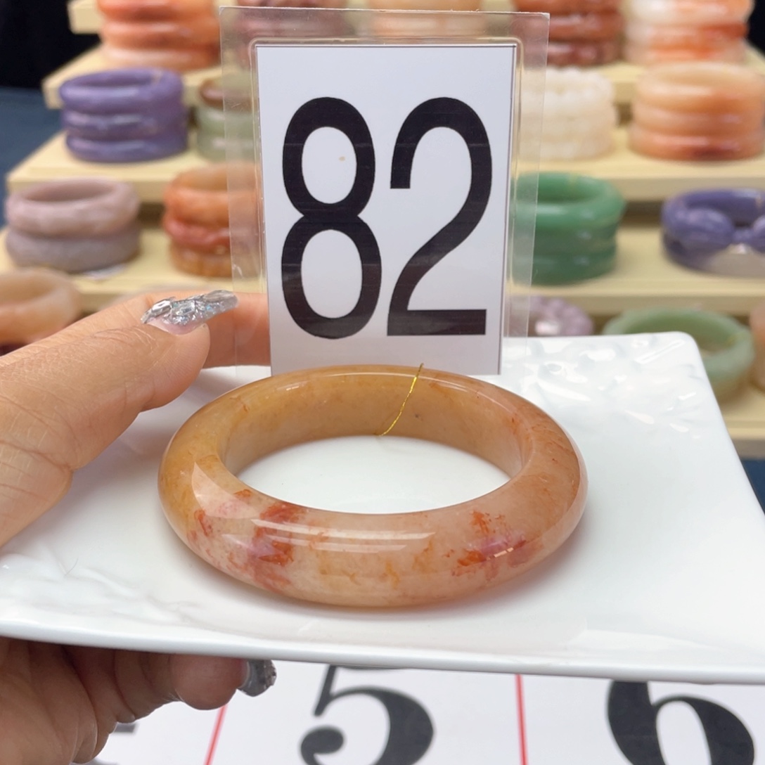 石英质玉未镶嵌手镯