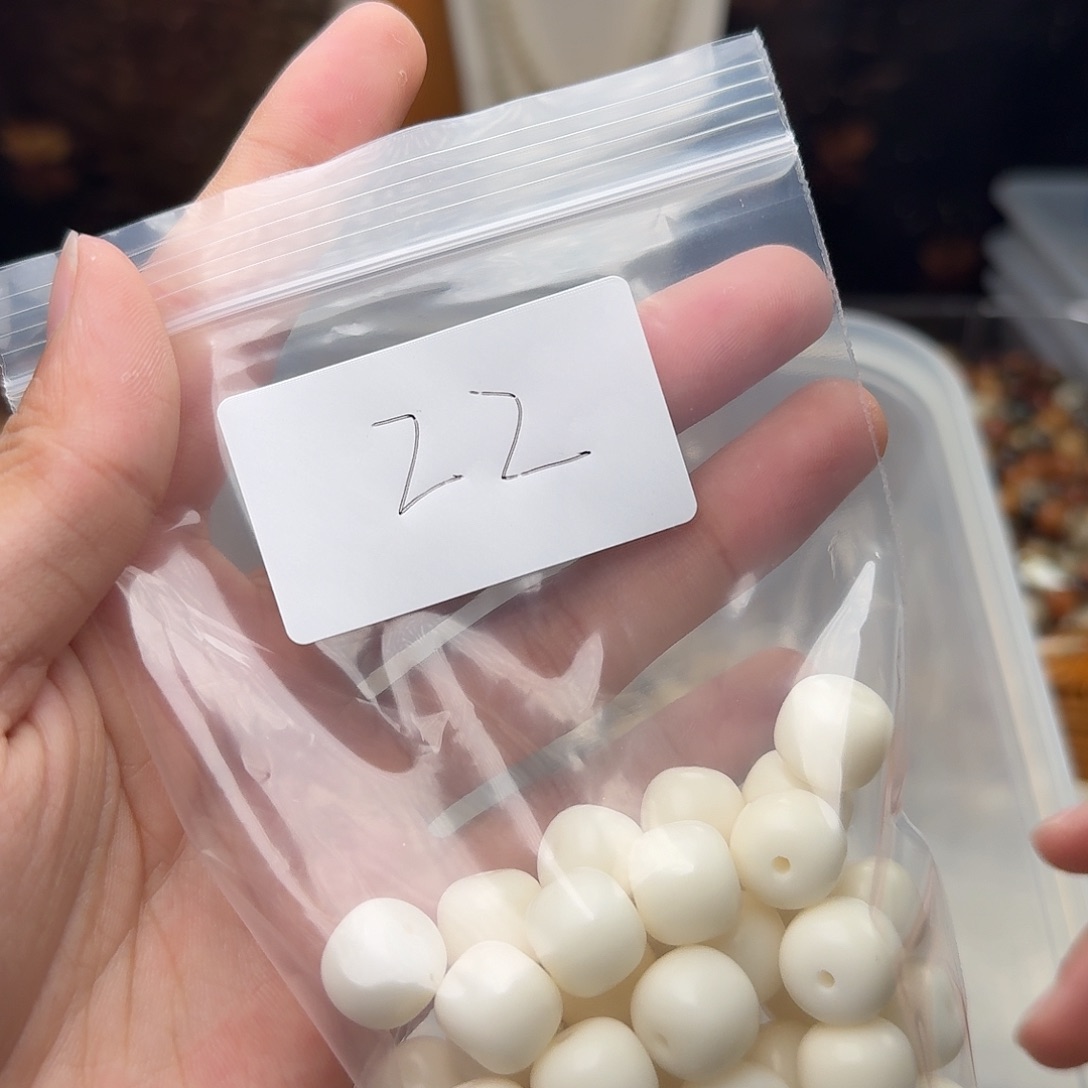 羊***杨吊坠菩提根/象牙果24 号