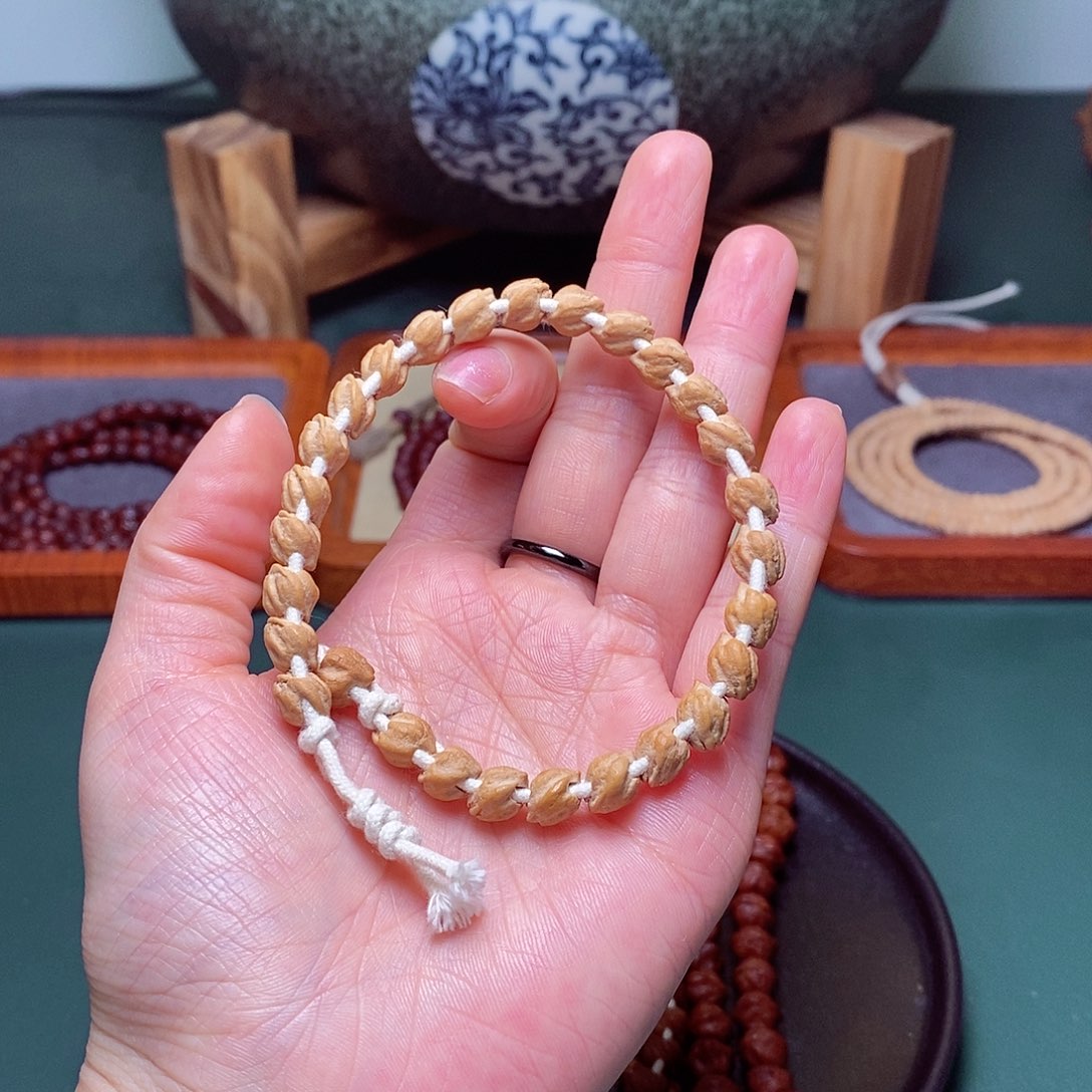 柏香籽/百香籽吊坠135