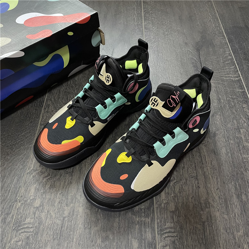 adidas织物中帮 实战篮球鞋男款黑 FZ1070