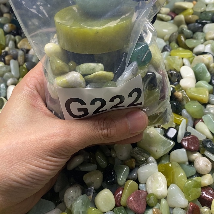 蛇纹石玉鱼缸石未镶嵌