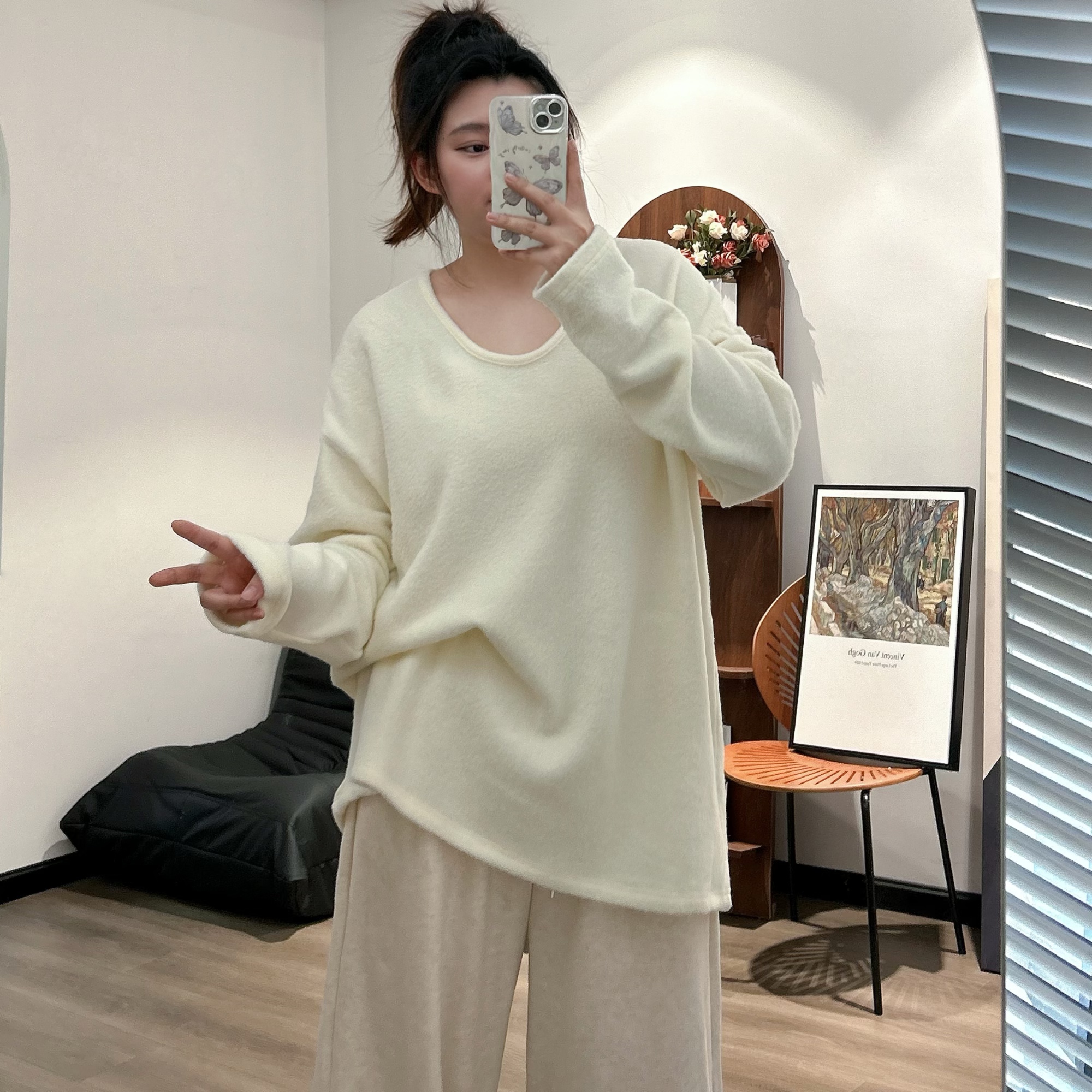 【咔咔】大码秋冬软绵绵慵懒风UV领长袖T休闲时尚松弛感上衣K0211