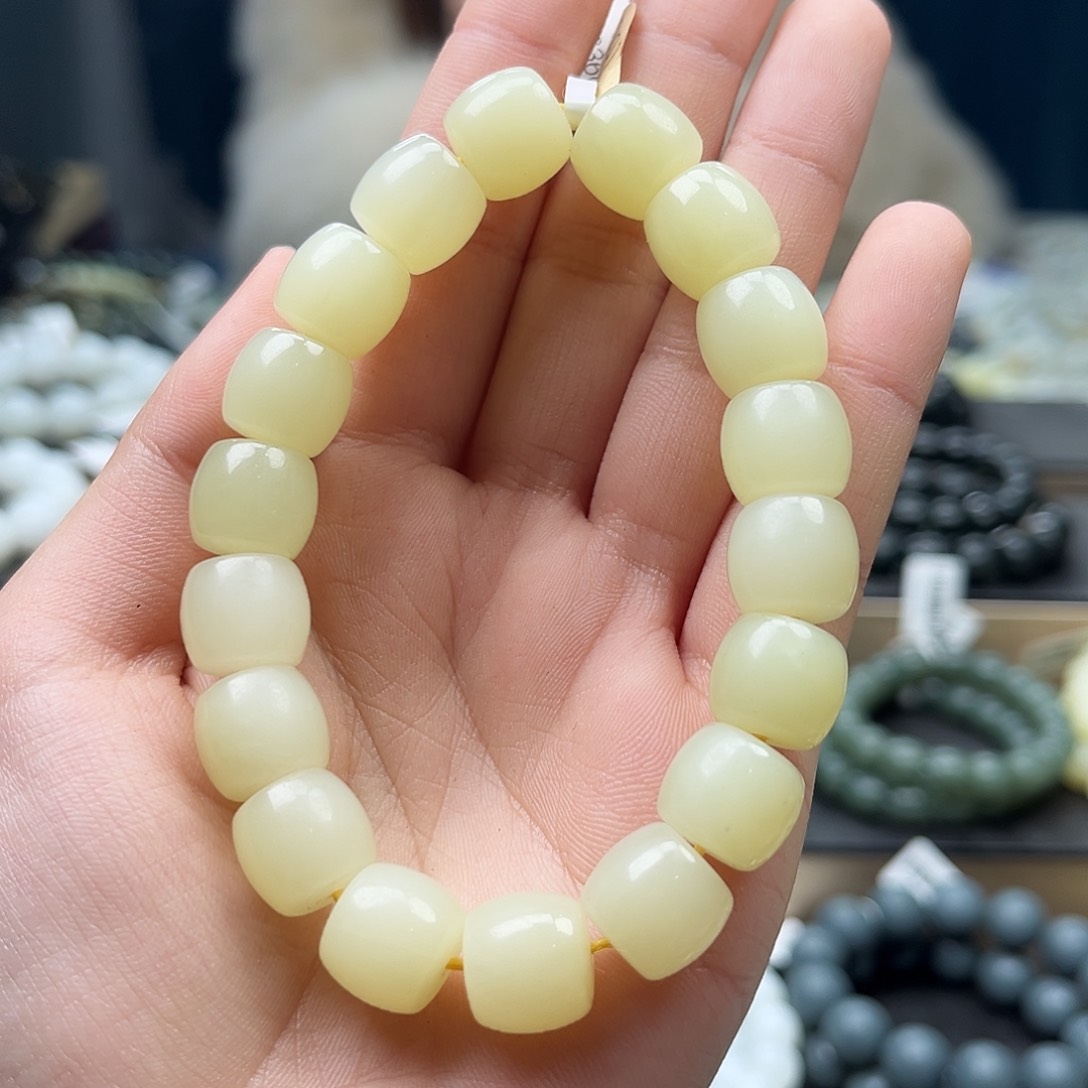 和田玉手链未镶嵌