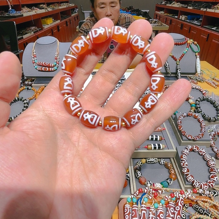 未镶嵌玛瑙/玉髓珠宝奇石