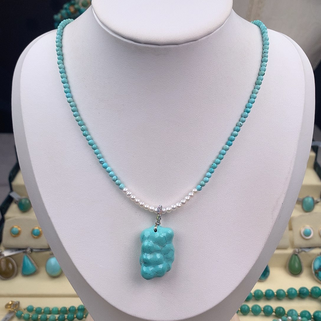 绿松石未镶嵌颈饰