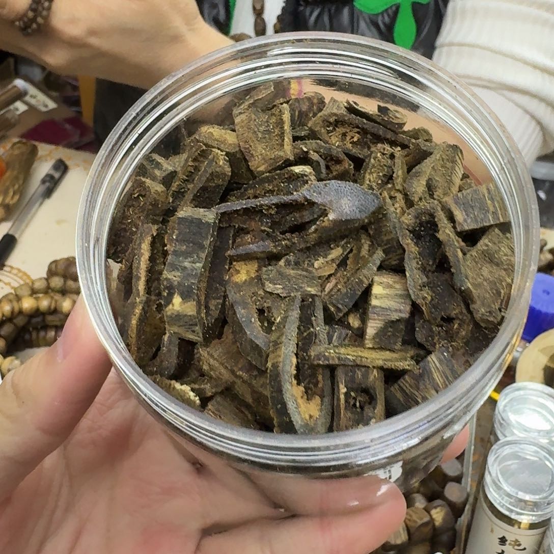 沉香木手串白棋沉水边角料 150 克一份发货