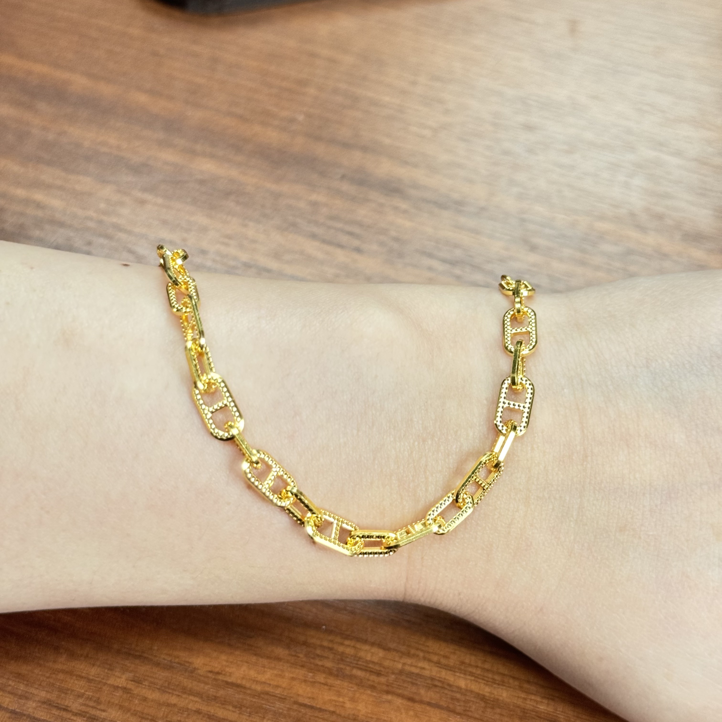 江江J【亮晶晶猪鼻手链】足金999精工5G