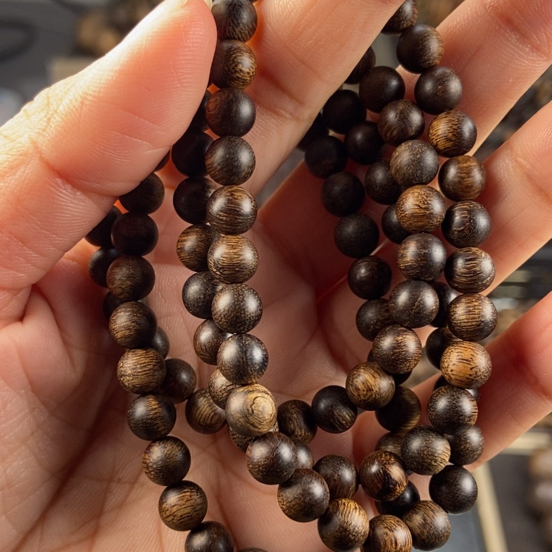 沉香手串之*越南芽庄虎斑留疤白棋楠