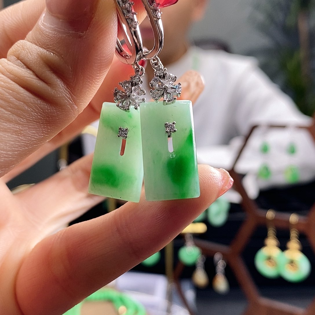 翡翠耳饰银S925镶嵌翡翠