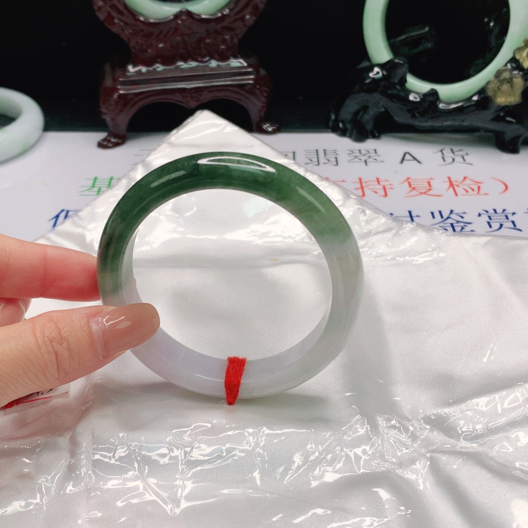 翡翠手镯未镶嵌缅甸天然A货翡翠
