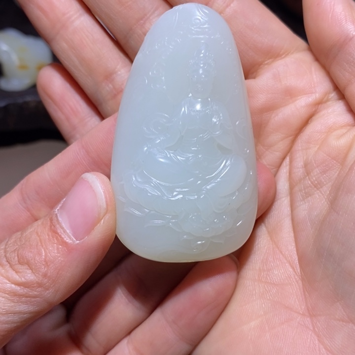 自***在和田玉未镶嵌吊坠(不含链)