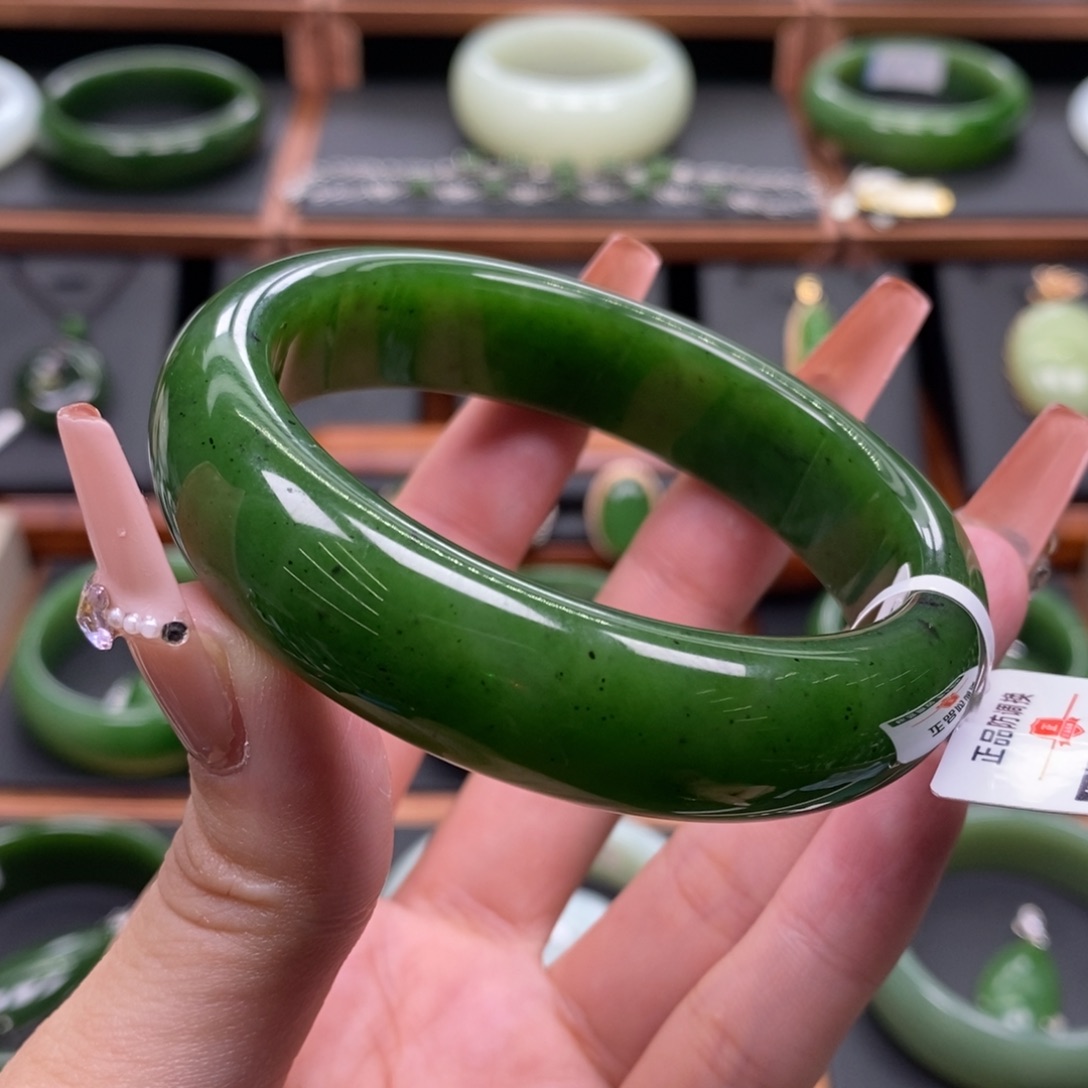 和田玉（碧玉）未镶嵌手镯5859